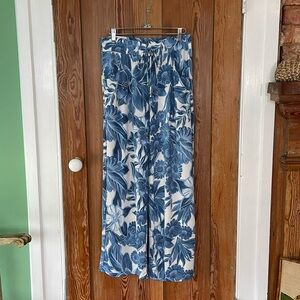 Beach Break Blue & White Floral Wide Leg Pull On Swim Coverup Pants -Medium
